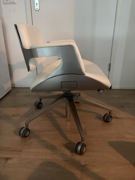 Interstuhl 162s Blanco Plata – Sillas giratorias, Aluminium, Leather (photo 5 of 5)