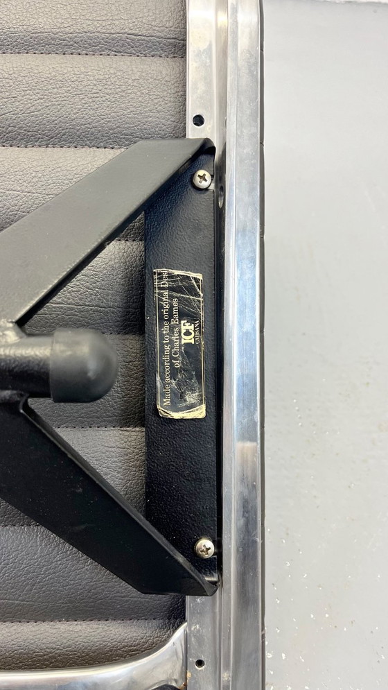 Image 1 of Ea117 Bureaustoelen Icf Charles & Ray Eames Seats