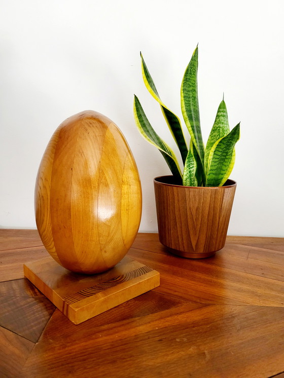 Image 1 of Houten Ei  Of Wooden Egg Op Statief, Handgemaakt, Vol Hout, Frankrijk