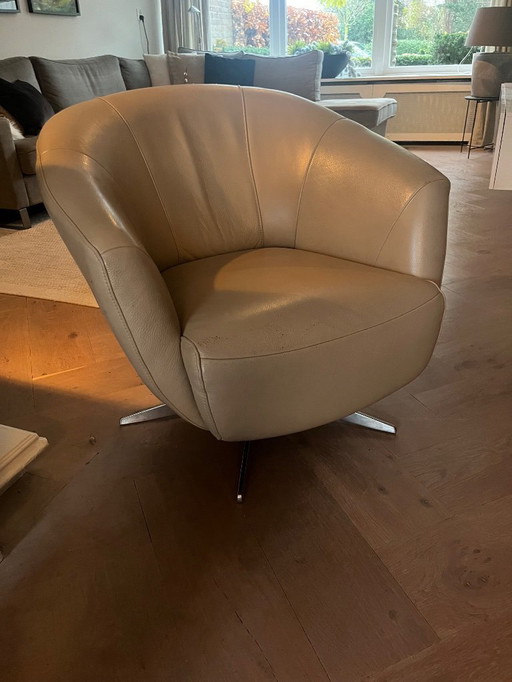 Drehsessel aus Leder von Framati