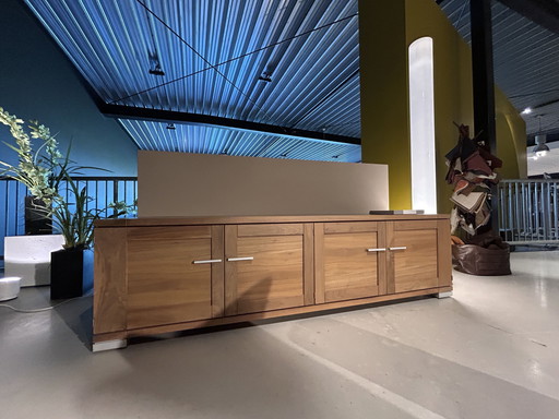 Van Gaasbeek & Van Tiell Buffet Cross