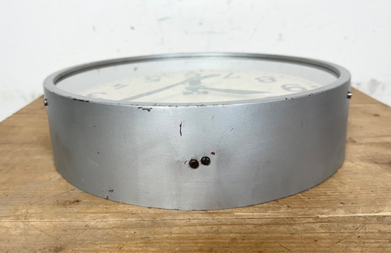 Image 1 of Grijze industriële fabriekswandklok van Chronotechna, jaren 50