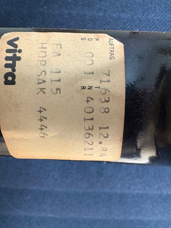 Image 1 of 2 x Vitra Eames EA 115 fauteuils