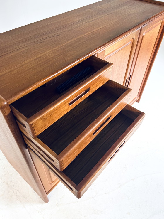 Image 1 of Vintage Deens sideboard, Dyrlund ‘70