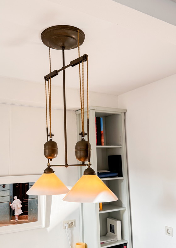 Image 1 of Lampada a sospensione antica con contragewicht