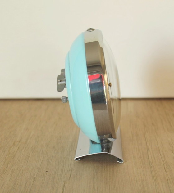 Diamond Shanghai Secteller Alarm Clock 70s Chrome/Pastel Blue (photo 4 of 8)