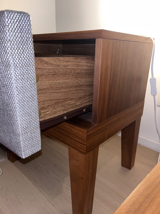 Image 1 of Struttura del letto e comodini coordinati