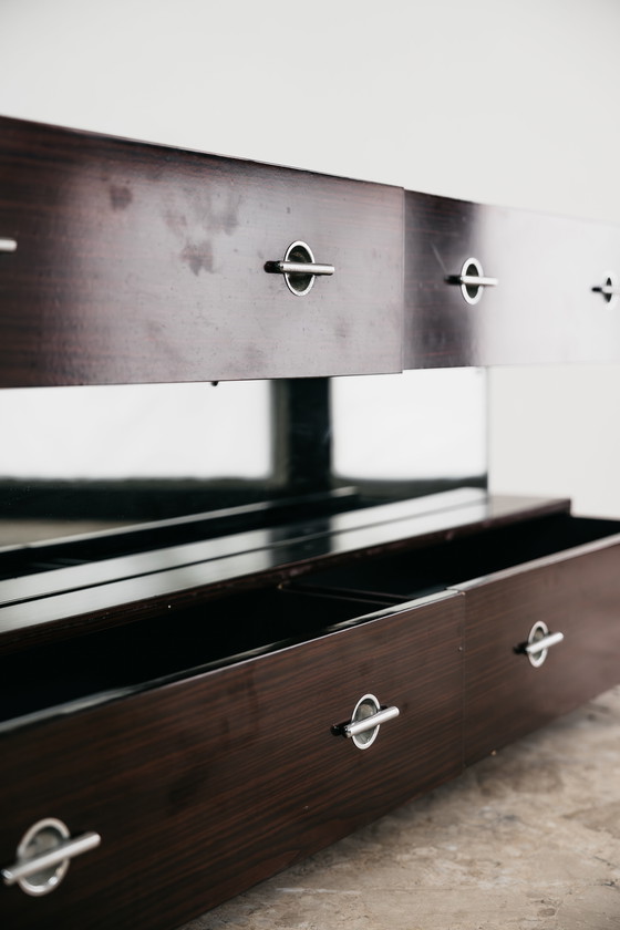 Image 1 of Commode en placage de bois et verre, design cubique moderne des années 1980