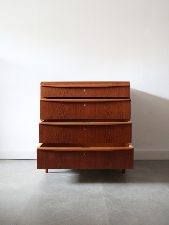 Image 1 of Vintage Deense diepe ladekast in teak