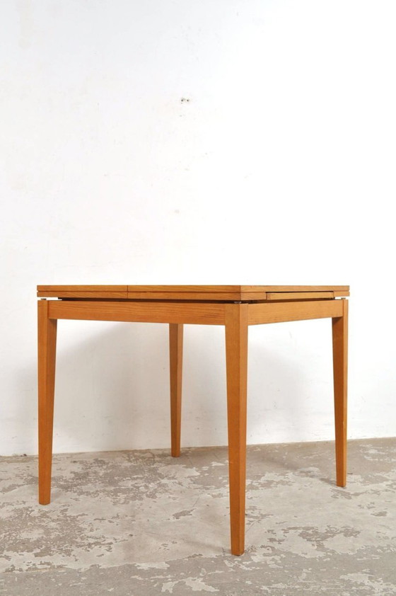 Image 1 of Table de salle à manger extensible vintage en bois de frêne, années 1960