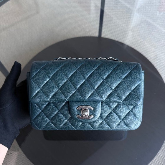 Image 1 of Chanel Classic Flap Mini - 20 cm Caviar Quilted Donkerblauw Groen Zilveren Hardware Serie 20