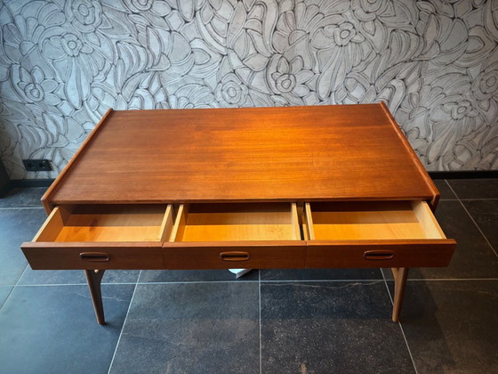 Teak Bureau 'Haarlem' Van Arne Wahl Iversen voor O.M.F., 1960s – Wood, Brass (photo 3 of 9)