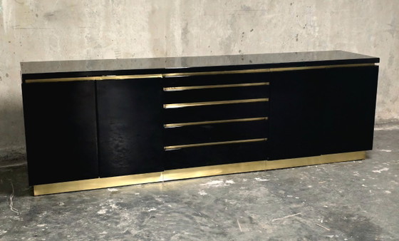 Jean-Claude Mahey per Maison Romeo Paris — Credenza in lacca nera e ottone, anni '70 – Credenze alte, Wood (photo 5 of 14)