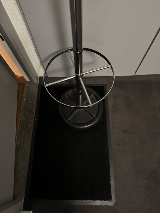 Image 1 of Ahrend De Cirkel staande kapstok Friso Kramer