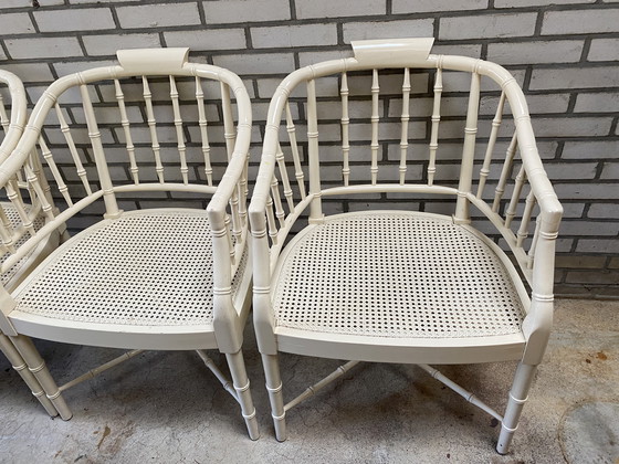Image 1 of 4 vintage faux bamboo Regency Baker stoelen webbing
