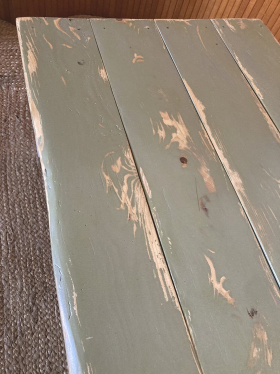 Image 1 of Table basse en bois massif avec tiroir