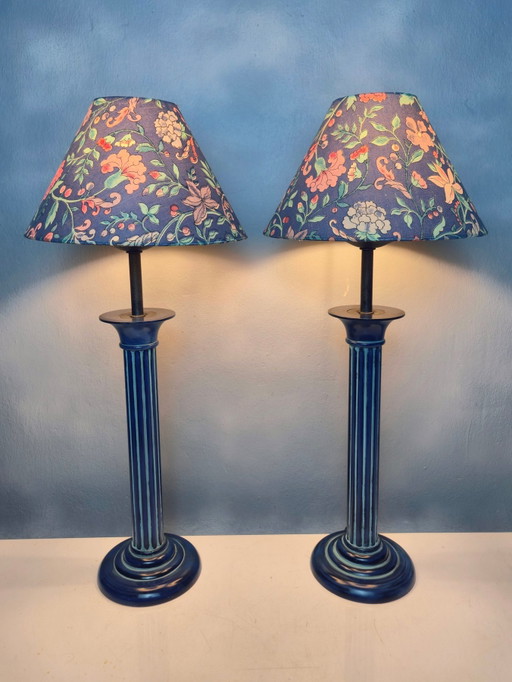 Set neoklassizistischer blauer Tischlampen
