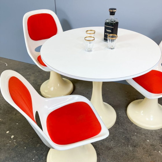 Image 1 of Juego de 3 sillas y mesa tulipán, plástico, años 70