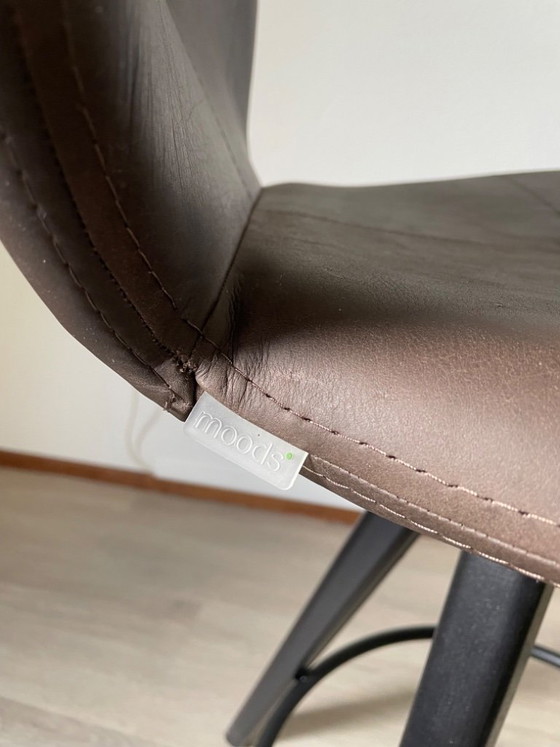 2 Barstools – Moods, Leather (photo 3 of 5)