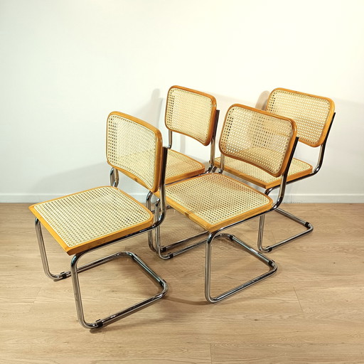 Vintage set van 4 houten Cesca stoelen 'Made in Italy'.