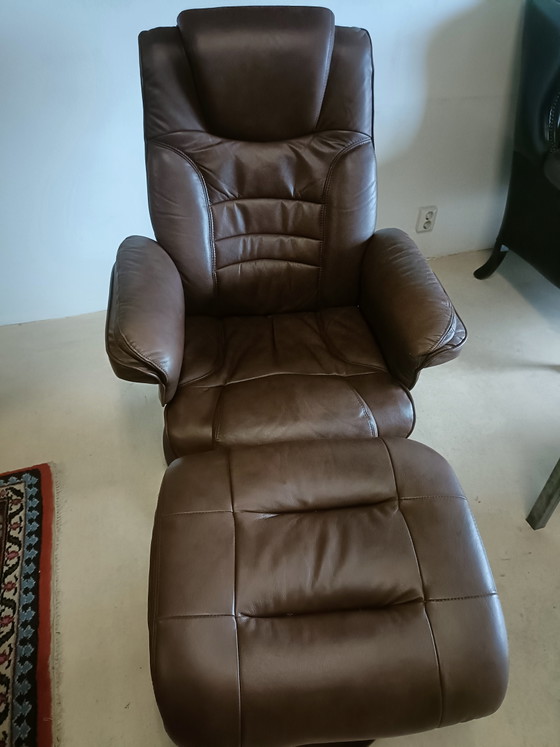 Image 1 of Fauteuil inclinable en cuir marron