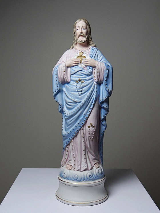 Image 1 of Grand sujet religieux Christ au Sacré Coeur en biscuit polychrome ancien