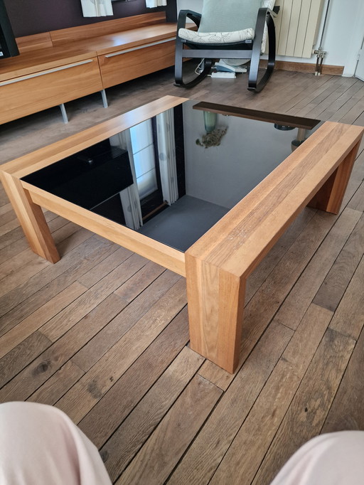 Couchtisch Marke Hulsta Nussbaum und schwarzem Glas 90x90cm
