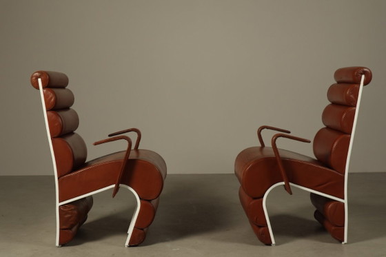 Pair of sculptural cognac leather armchairs, 1970s – Metal (photo 13 of 15)