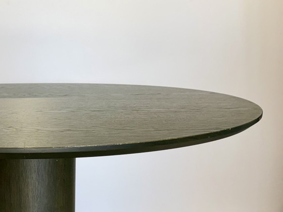 Image 1 of Mesa de comedor Arco Balance – Chapa de roble verde y hormigón