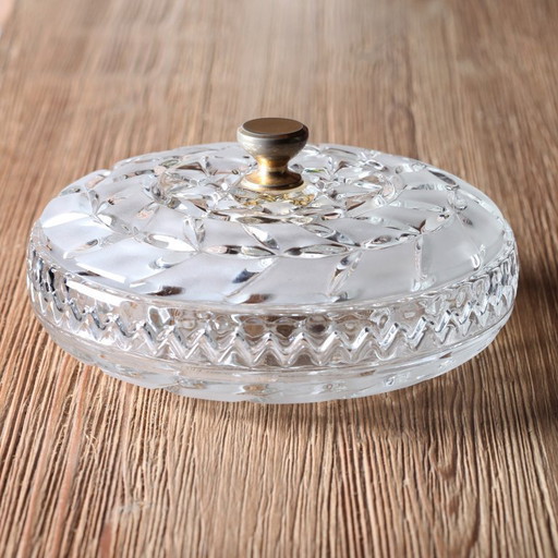 Walther loden kristallen schaal met deksel: Bonbonnière uit het midden van de 20e eeuw / Walther Glass / Duitsland / jaren 1960.