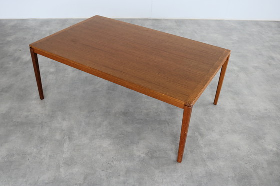 Image 1 of Table basse vintage en teck