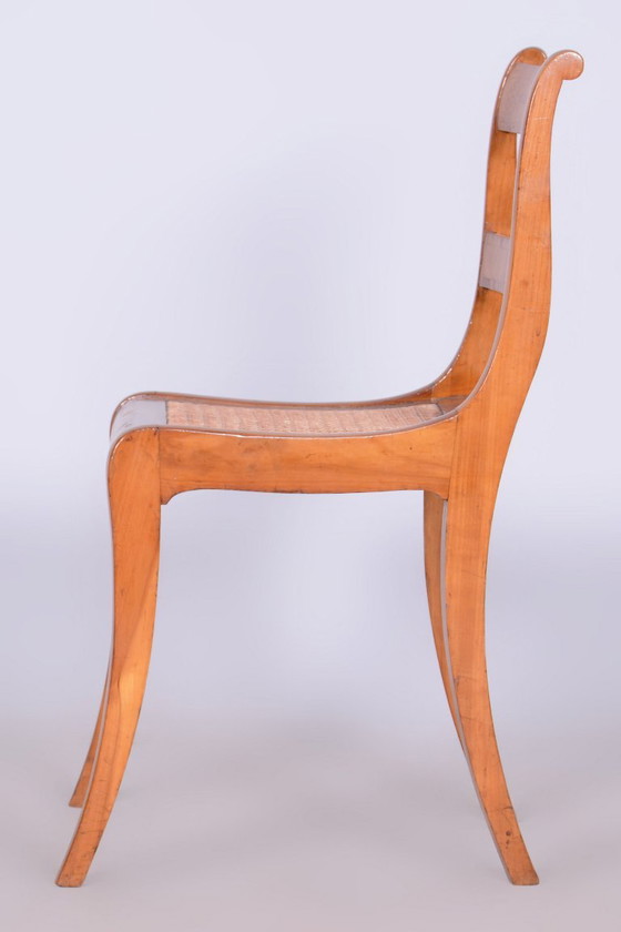Silla Biedermeier restaurada, de madera de cerezo y ratán, de estilo polaco, Austria, década de 1830. (photo 5 of 11)