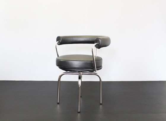 Image 1 of 2xSeat Lc7 Le Corbusier Cassina Charlotte Perriand