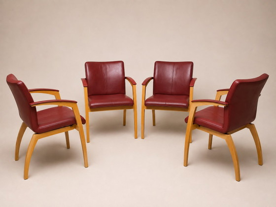 Leolux Camarilla | Set van 4 | Bordeauxrood | Hugo de Ruiter – Eetkamerstoelen, Leather, Wood (photo 6 of 8)