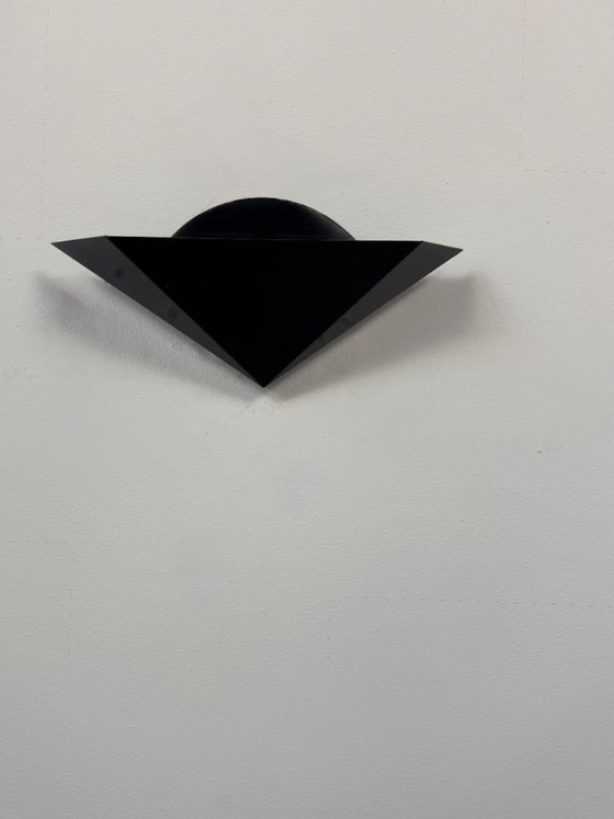 Image 1 of   Similaires   Page 1 of 8 Paire d'appliques murales vintage métal noir mat, France, 1970