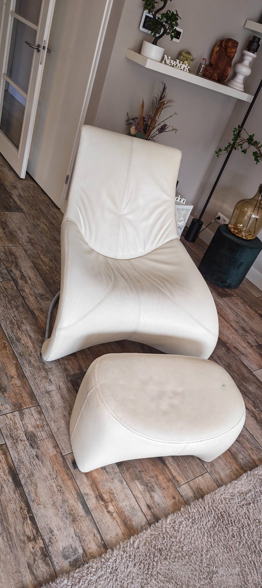 Fauteuil Leolux Darius avec pouf, cuir blanc