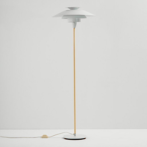 MK9971 1044-G aluminium vloerlamp van Frandsen