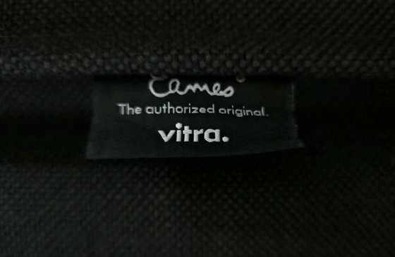 Image 1 of Fauteuil lounge Vitra Eames EA124 + repose-pieds EA125