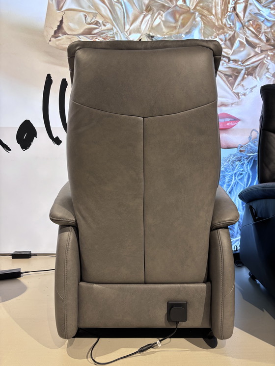 Image 1 of Himolla Senator 7071