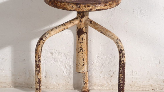 Vintage ronde kruk (ca. 1950) #3 – Krukjes, Iron, Industrieel (photo 3 of 36)