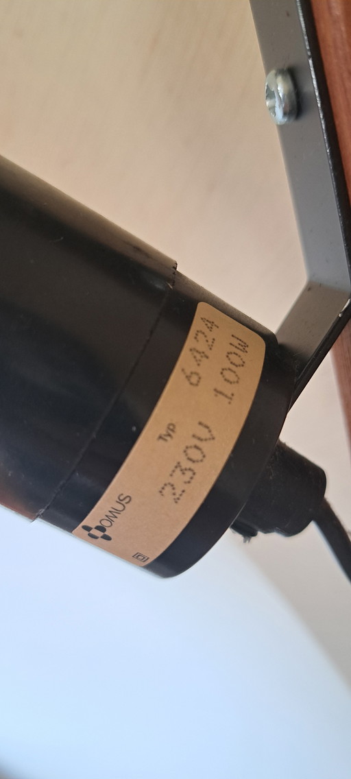 Lampada da terra Domus in legno – Lampada di design regolabile – Stile scandinavo di metà secolo