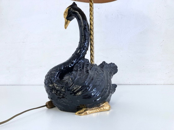 Image 1 of Lámpara de mesa de cerámica esculpida con forma de cisne de Ceramiche Zanotto, Bassano.