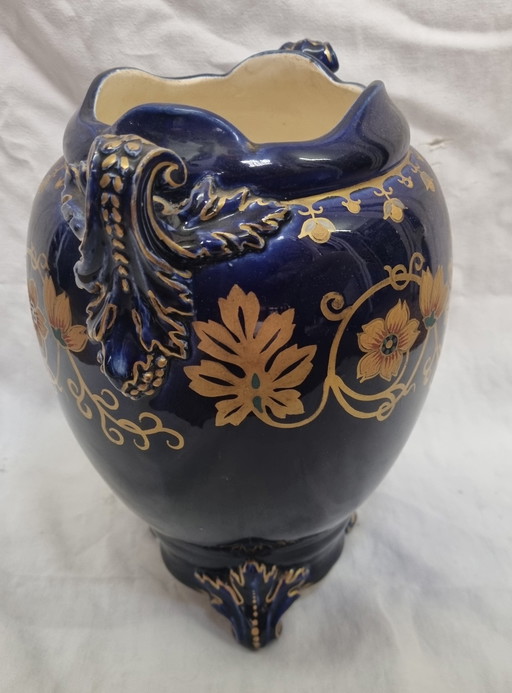 Choisy Le Roi earthenware vase, Carrer Belleuse