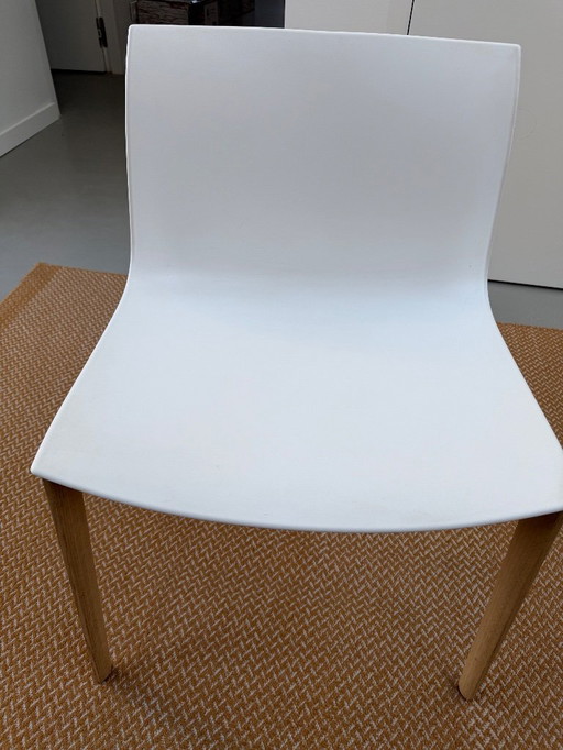 6x Arper Catifa 53 chair white with oak legs
