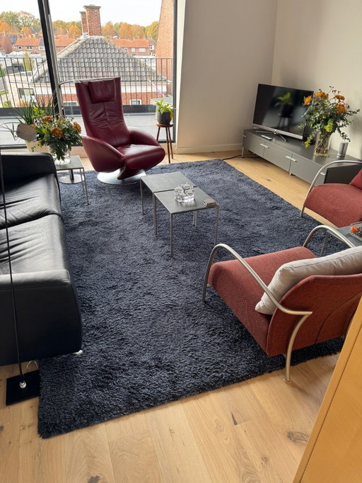 Wollteppich 250 x 350 cm, blau gesprenkelt.