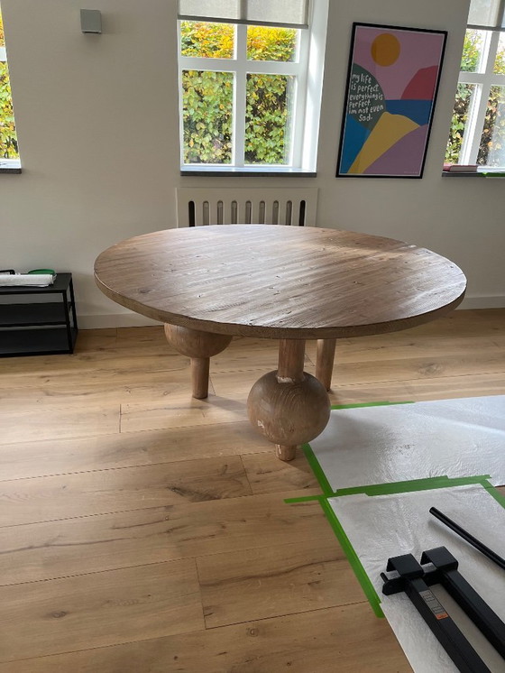 Image 1 of Unique design dining table round 150cm solid oak