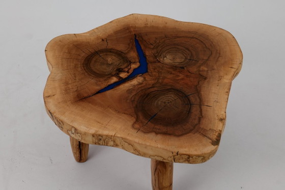 Image 1 of Salontafel van walnoothout met natuurlijke randen, handgemaakt, Logniture