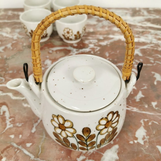 Image 1 of Vintage mid century theeservies. Theepotje en vier kommetjes. Keramiek