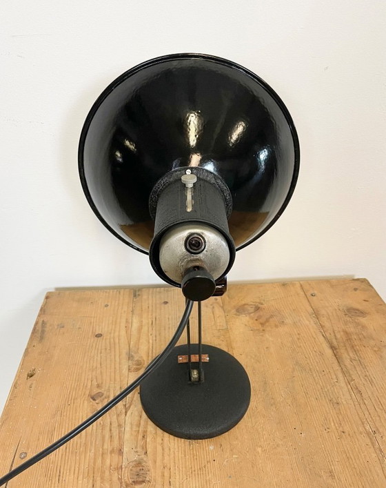 Image 1 of Lampada da tavolo vintage industriale in smalto nero di EB, anni '50