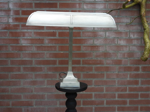 Exclusiva lámpara de escritorio